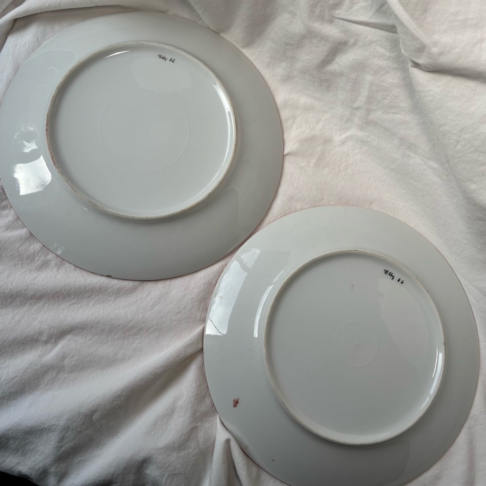 Danish Hand painted Santa Claus Christmas Plates from Svenborg-Set of 2 - Picture 4 of 8